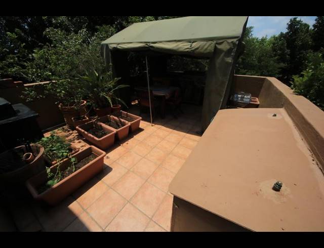 2 BEDROOM TOWNHOUSE FOR SALE IN DOUGLASDALE